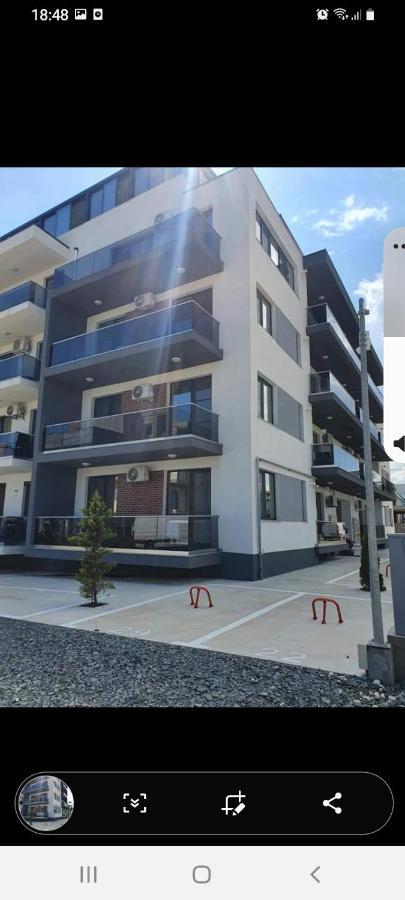 Apartament Mivali Apartment Navodari Ngoại thất bức ảnh